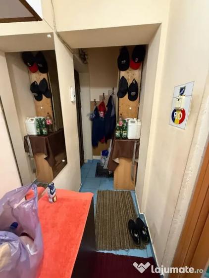 Apartament cu 2 camere semidecomandat în Valea Rosie
