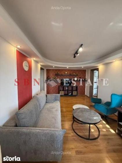 Apartament cu 3 camere semidecomandat, mobilat în Tineretului