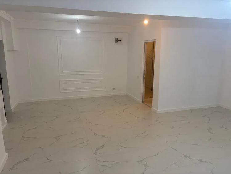 Apartament cu 2 camere nedecomandat, mobilat în Bucureștii Noi