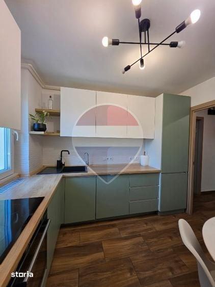 Apartament cu 3 camere în Podu Roș