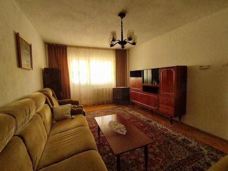 Apartament cu 3 camere decomandat în Ștrand