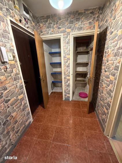 Apartament cu 2 camere decomandat în Drumul Taberei