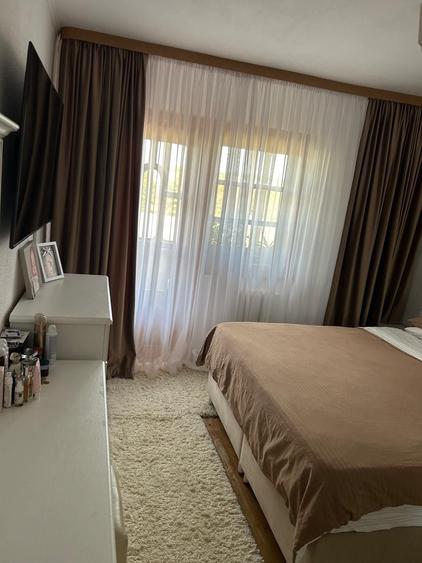 Apartament cu 4 camere decomandat în Burdujeni