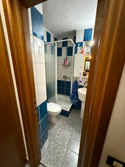 Apartament cu 4 camere semidecomandat în Vitan Mall
