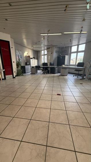 Apartament cu 2 camere decomandat în Calea Victoriei