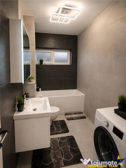 Apartament cu 2 camere decomandat în Tractorul