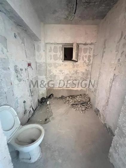 Apartament cu 4 camere decomandat în Dorobanților