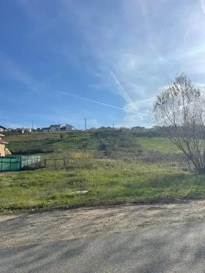 Teren de 1050 mp, în Central