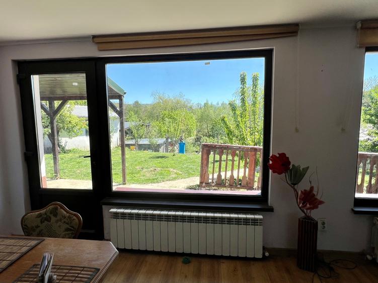 Casă cu 3 camere cu Teren 1200 Mp în Bârnova