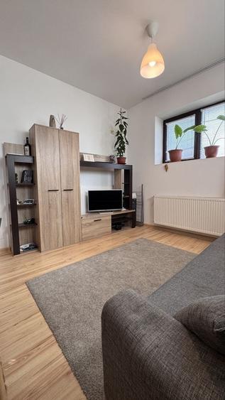 Apartament cu 2 camere semidecomandat în Chiajna