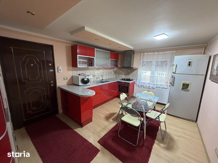 Apartament cu 3 camere în Central