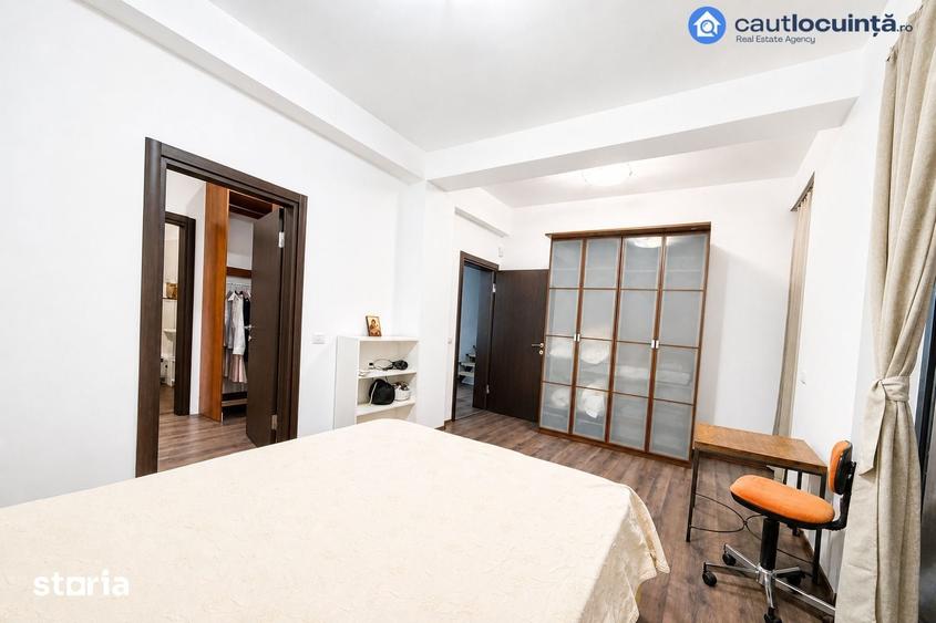 Casă cu 5 camere cu Teren 554 Mp în Corbeanca