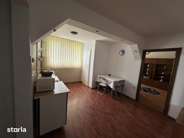 Apartament cu 2 camere decomandat în Calea București