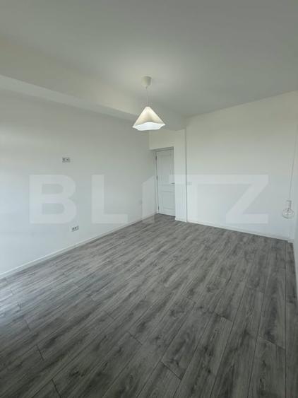 Casă individuală cu 4 camere cu Teren 425 Mp în Tomești