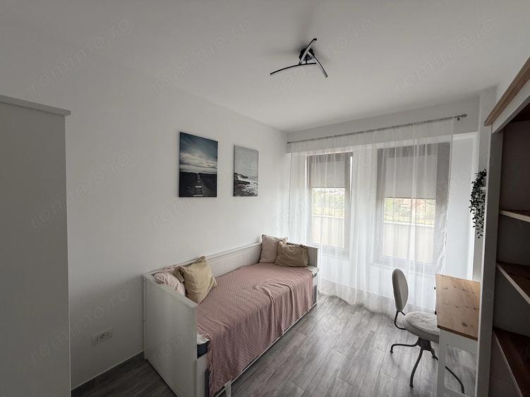Apartament cu 3 camere decomandat în Alfa