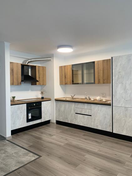 Apartament cu 2 camere decomandat în Est