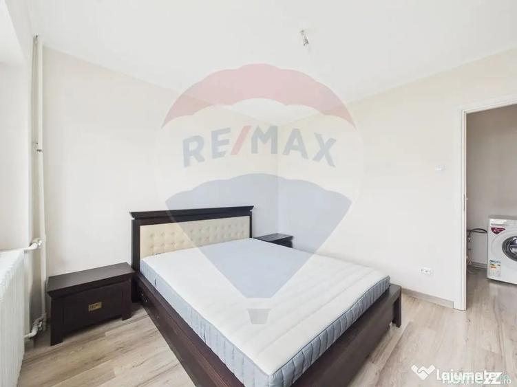 Apartament cu 3 camere decomandat în Lujerului