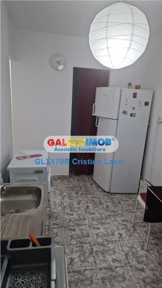 Garsonieră decomandată, mobilată în Crângași
