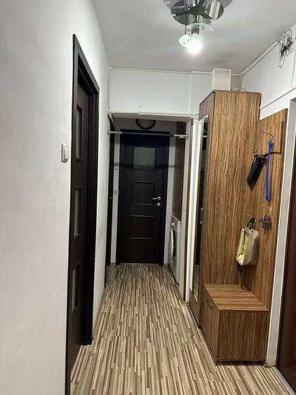 Apartament cu 2 camere decomandat în Republicii