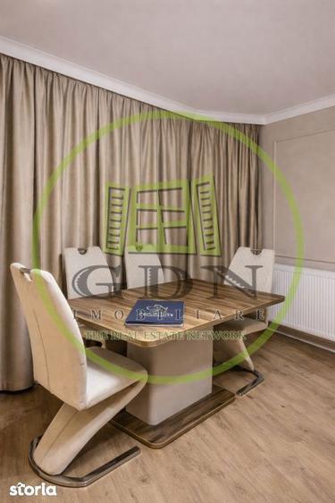 Apartament cu 3 camere decomandat în Centrul Istoric