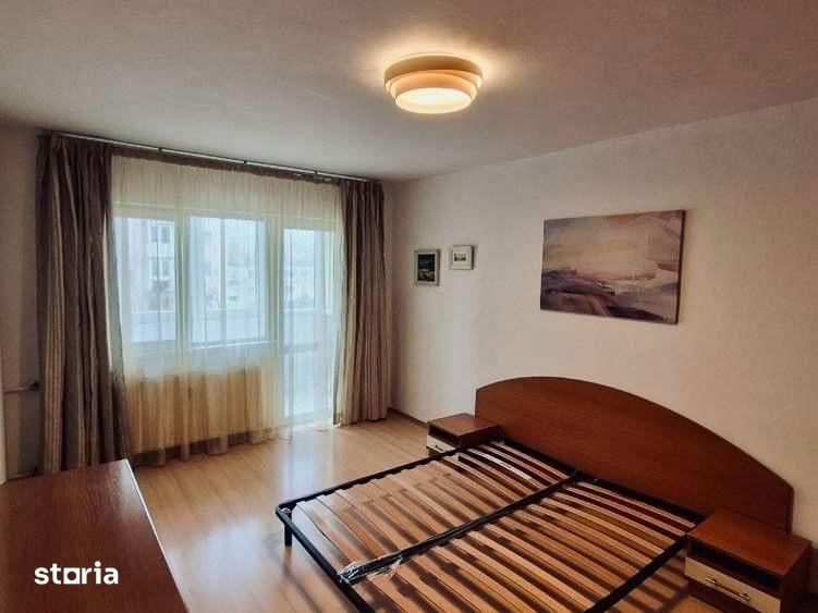 Apartament cu 3 camere decomandat, mobilat în Drumul Taberei