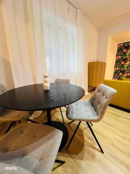 Apartament cu 2 camere, mobilat în Peneș Curcanul