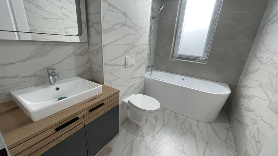 Apartament cu 3 camere decomandat în Dumbrăvița