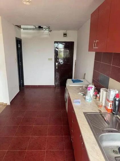 Apartament cu 3 camere decomandat în Sângeorgiu de Mureș