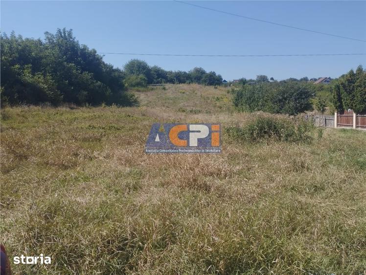Teren de 2590 mp, în Mărgineni