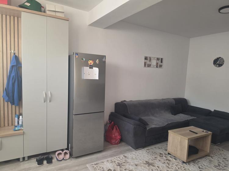 Apartament cu 2 camere semidecomandat în Paleu
