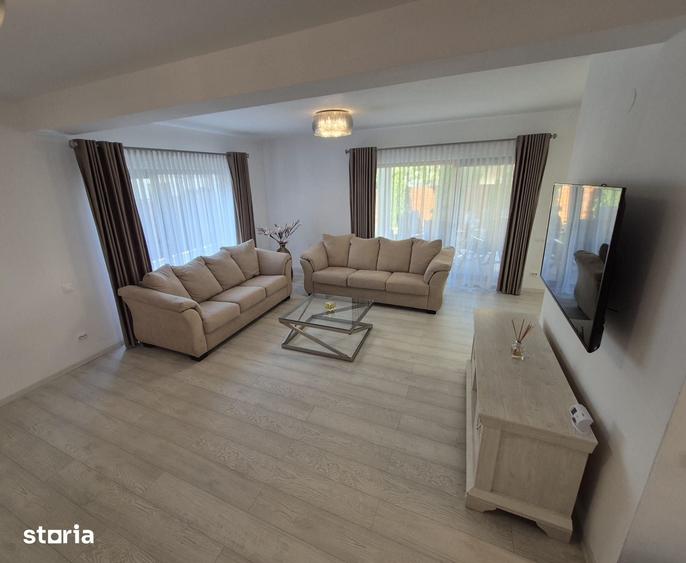 Casă cu 4 camere cu Teren 220 Mp în Central