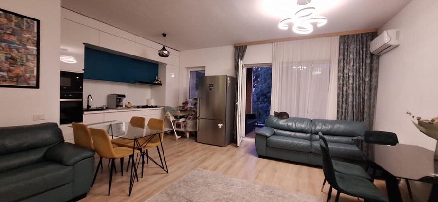 Apartament cu 3 camere decomandat, mobilat în Dristor