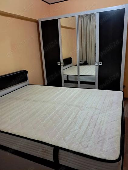 Apartament cu 4 camere decomandat în Traian
