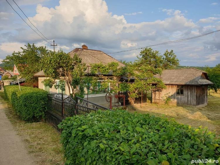Casă cu 3 camere cu Teren 3867 Mp în Central