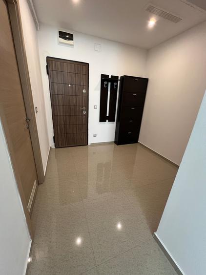 Apartament cu 2 camere decomandat în Vitan