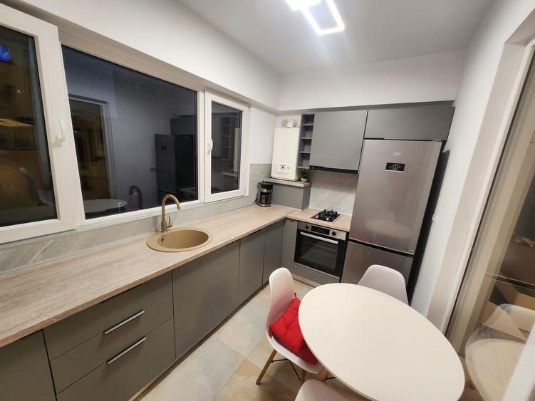 Proprietar inchiriez studio central address Nasaud - 1