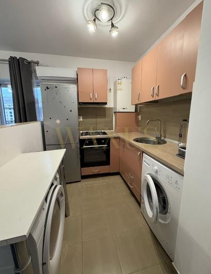Apartament cu 2 camere semidecomandat, mobilat în Florești
