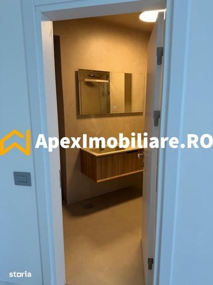 Apartament cu 4 camere decomandat în Herăstrău