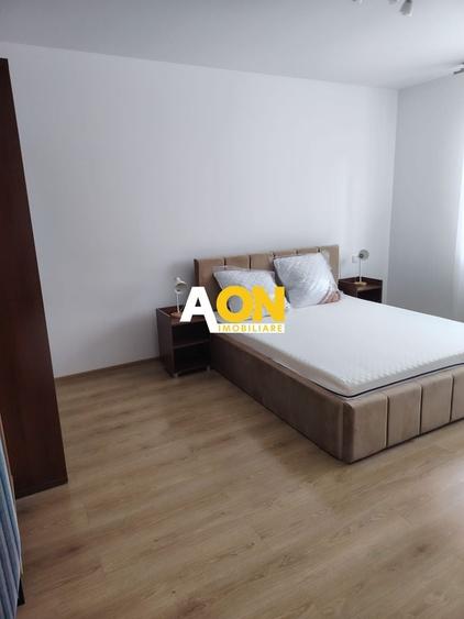 Apartament cu 2 camere decomandat, mobilat în Central