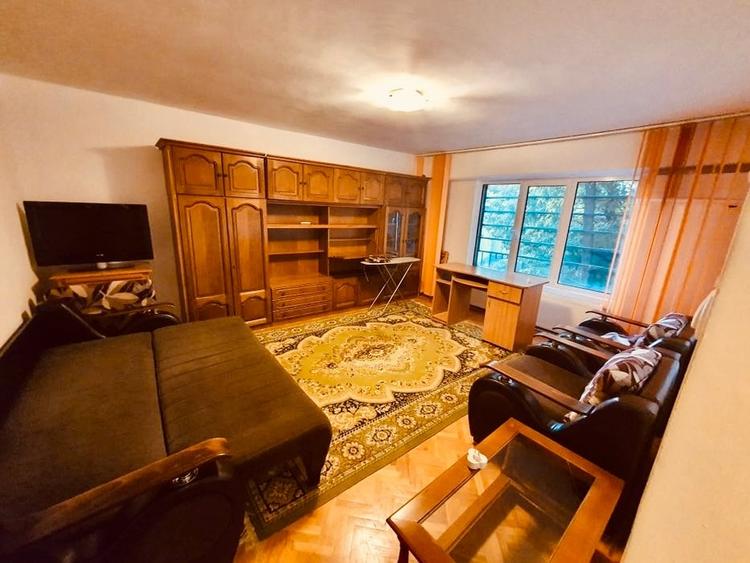 Garsonieră decomandată în Calea Călărașilor