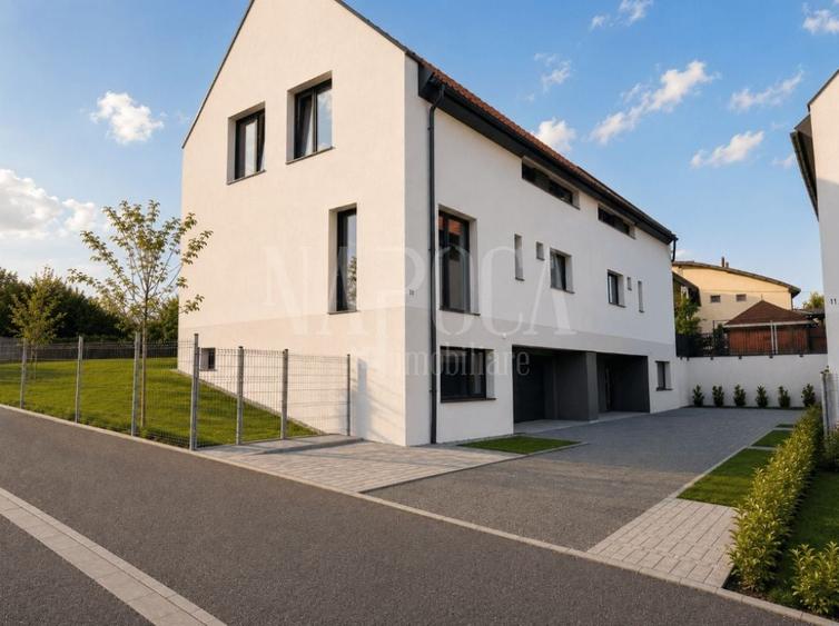 Duplex cu 5 camere cu Canalizare în Bună Ziua