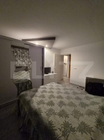 Apartament cu 3 camere semidecomandat, mobilat în Câmpia Turzii