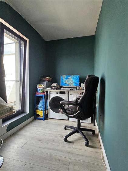 Apartament cu 3 camere decomandat, mobilat în Central