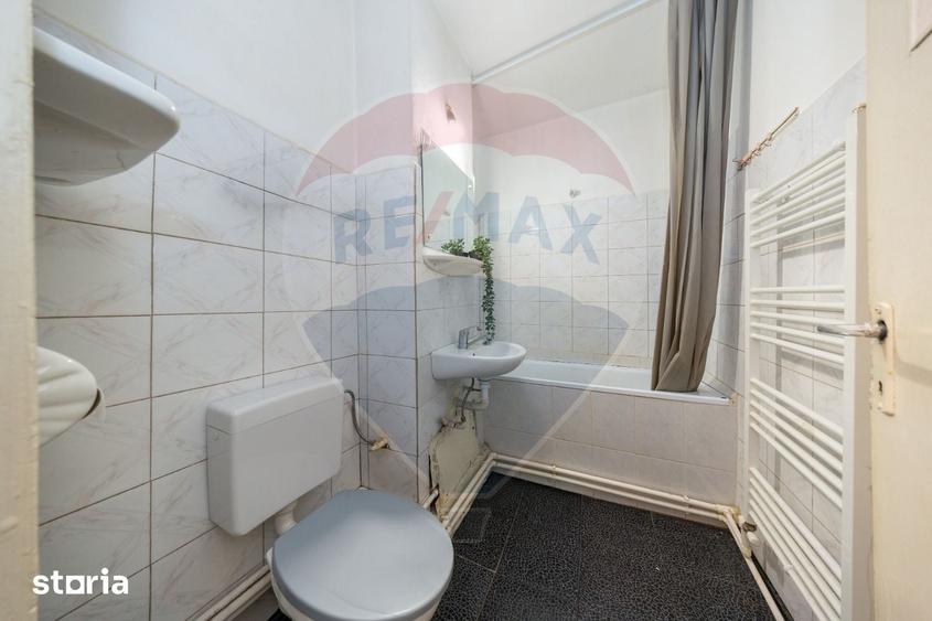 Apartament cu 3 camere decomandat în Dârste