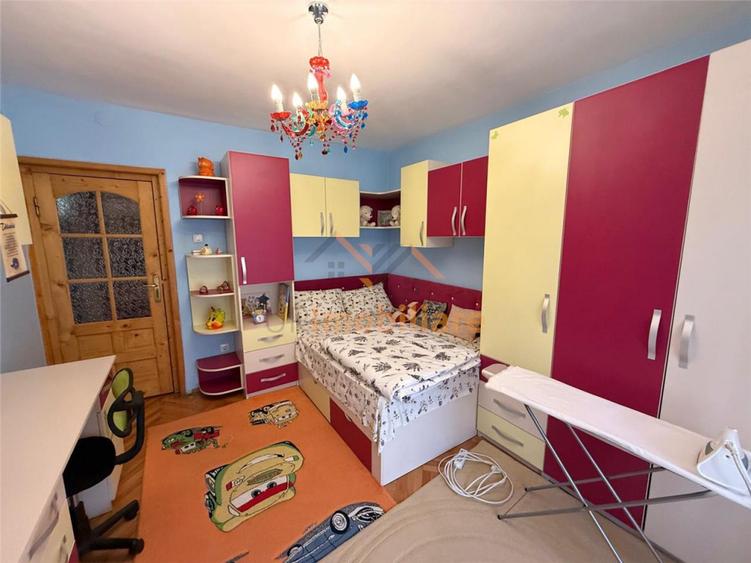 Apartament cu 3 camere decomandat în Lotus
