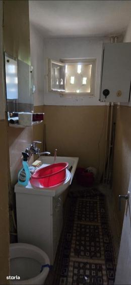 Apartament cu 3 camere în Războieni