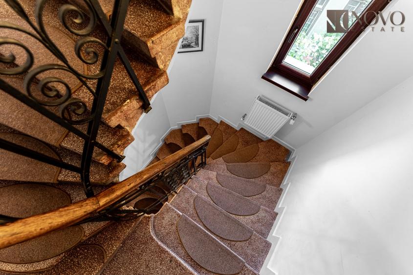 Duplex cu 7 camere cu Canalizare în Ferdinand