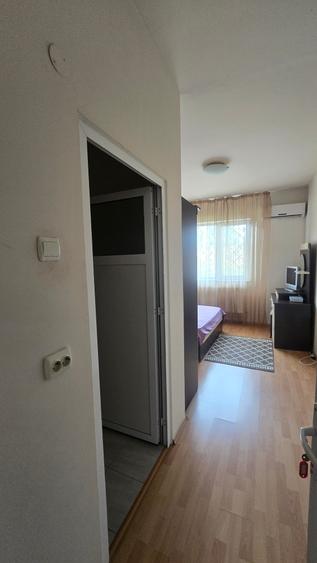 Casă individuală cu 10 camere cu Canalizare în Central