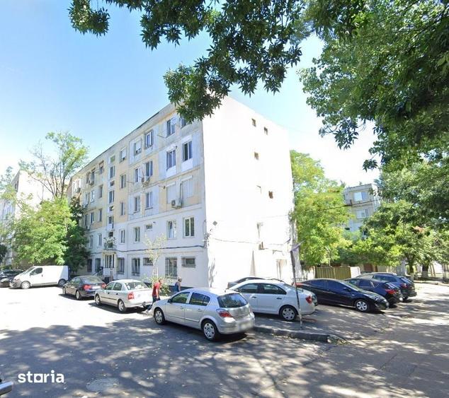 Garsonieră decomandată în Micro 19