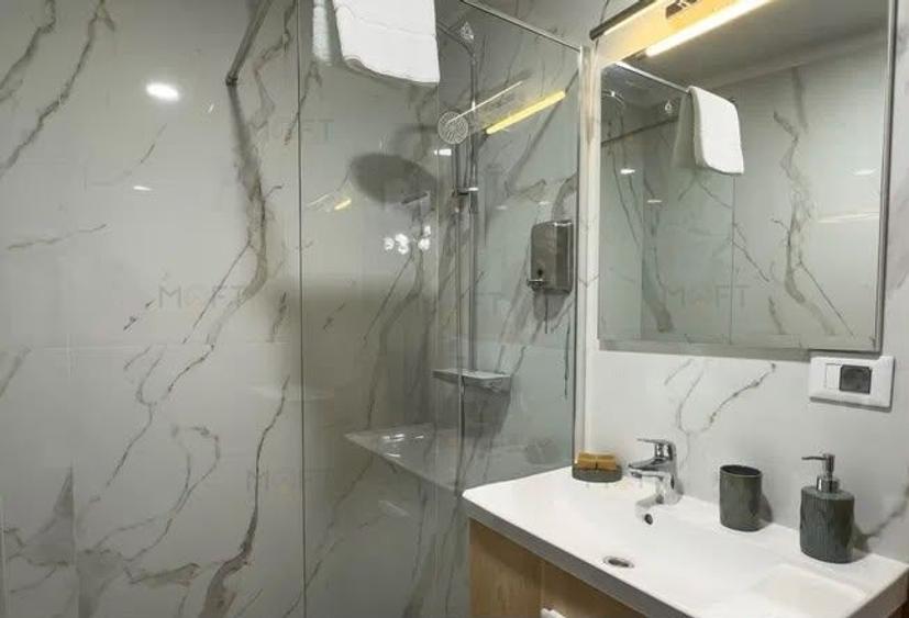 Casă individuală cu 28 camere cu Canalizare în Ultracentral